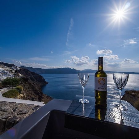 Solstice Luxury Suites Oía Eksteriør billede