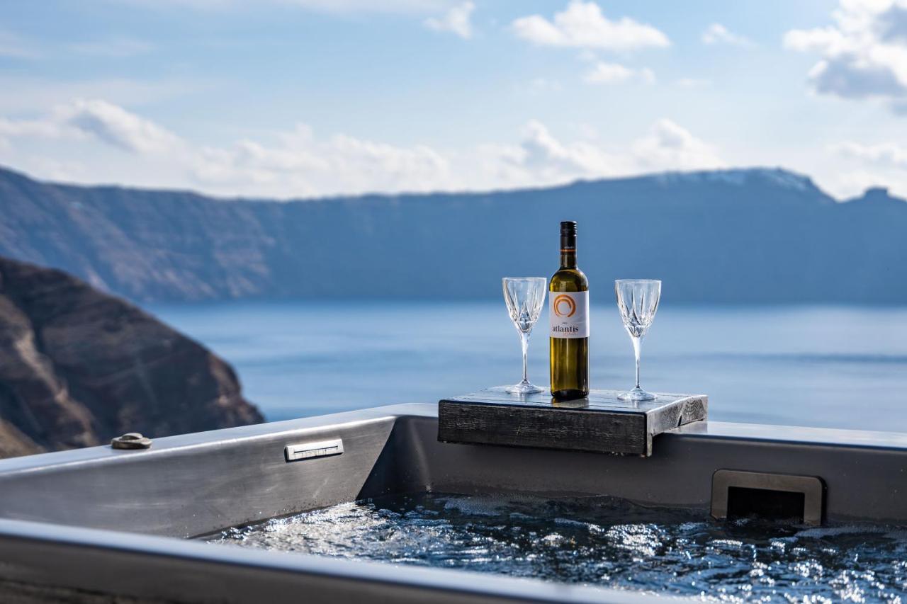 Solstice Luxury Suites Oía Eksteriør billede