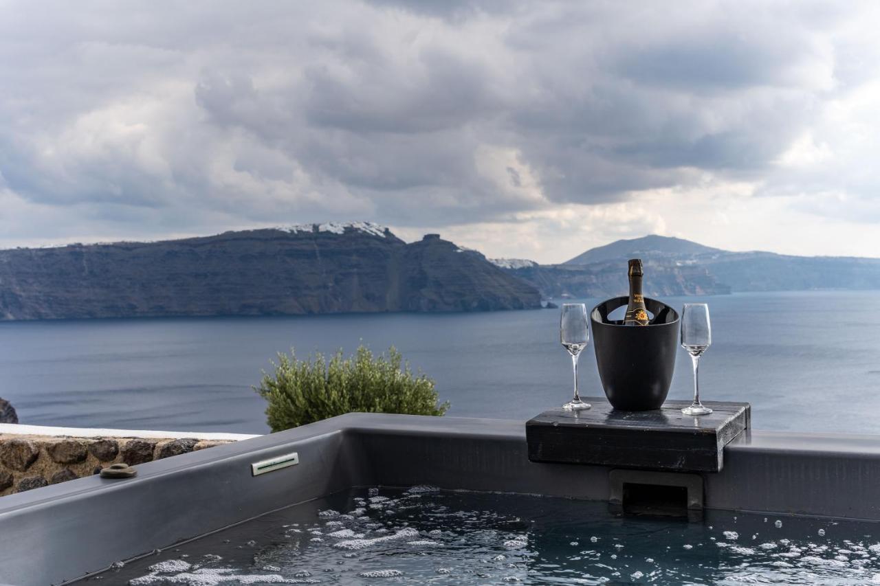 Solstice Luxury Suites Oía Eksteriør billede