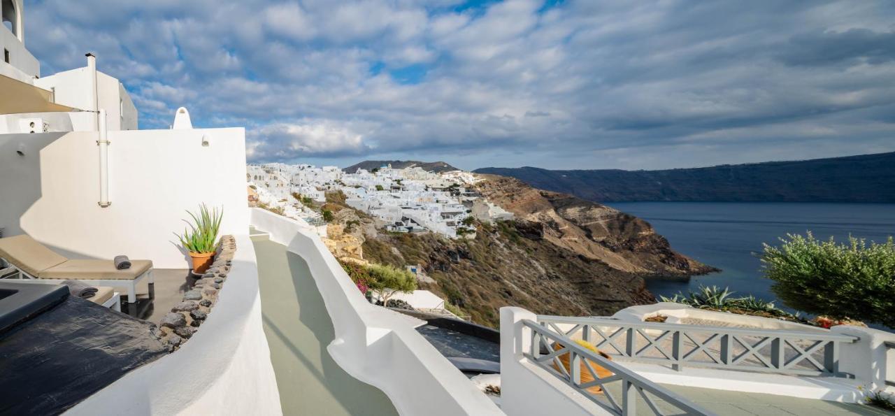 Solstice Luxury Suites Oía Eksteriør billede