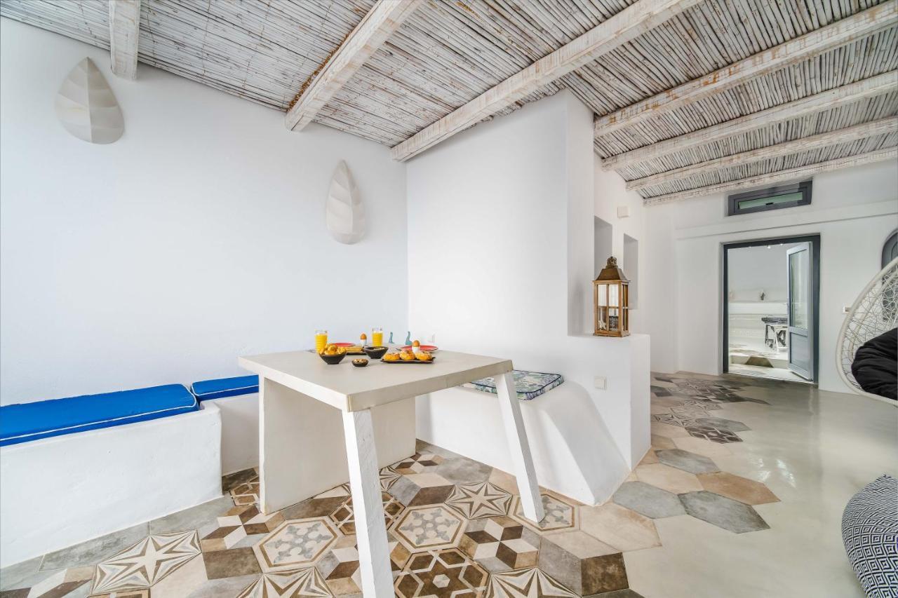 Solstice Luxury Suites Oía Eksteriør billede